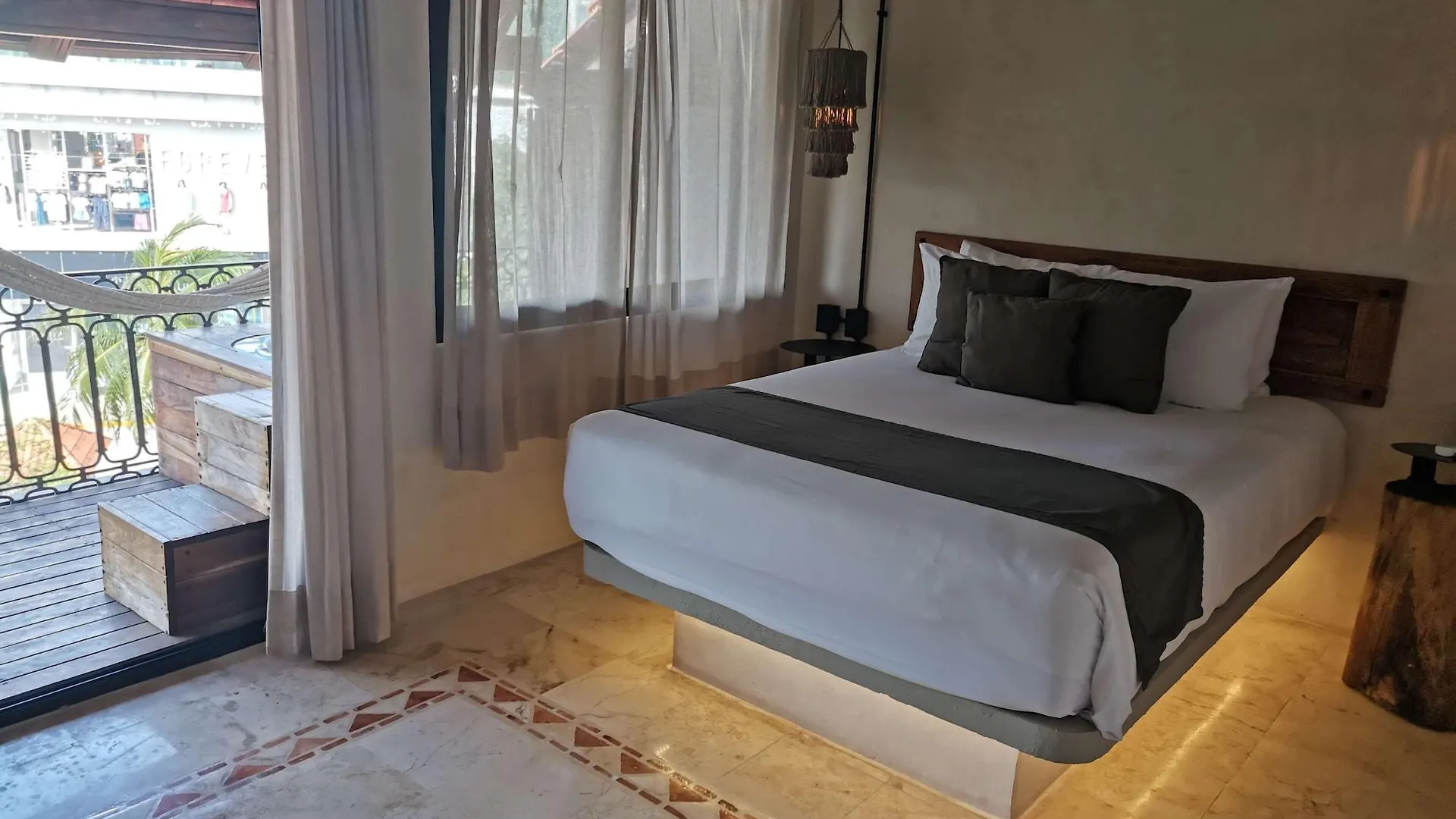 Caribbean Paradise Hotel & Spa - 5Th Avenue 신데 델 카르멘